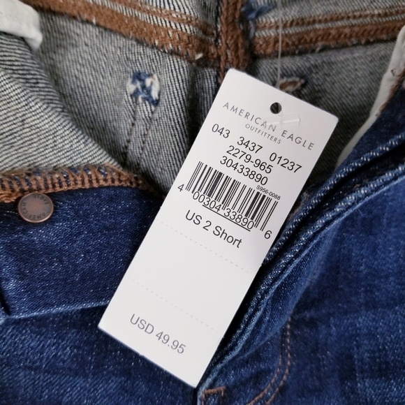 American Eagle Tomgirl Jeans NWT - Picture 3 of 16